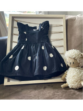 Carter's Baby Girl Black White Polka Dot Dress Flutter Ruffle Sleeve 9 Months